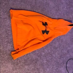 Under armor sweatshirt